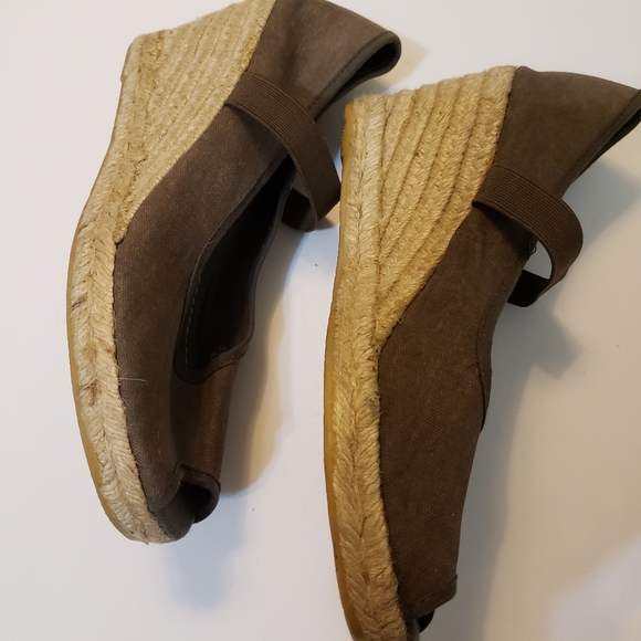 Montego Bay Club Espadrille Wedges sz 9 color gray - Picture 9 of 9